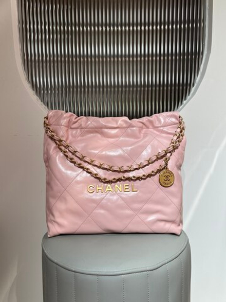 Chanel 22 Small Handbag