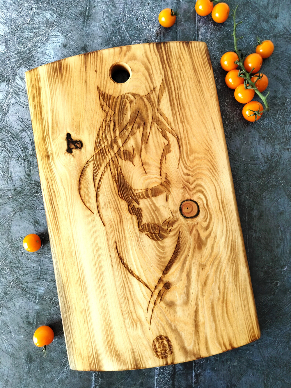 Разделочная доска из спила Сибирского кедра