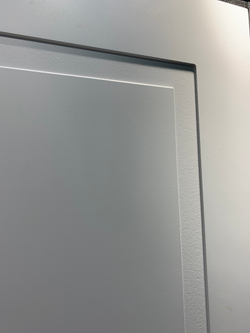 Входная металлическая дверь Лабиринт INFINITY (ИНФИНИТИ) Бетон темный / 11 Белый софт