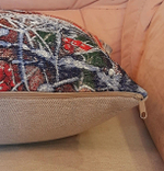 Декоративный гобеленовый чехол для интерьерной подушки Зайчик и Снегирь 38*38