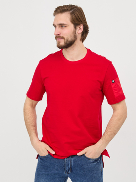 Футболка красная FB41.12.R с карманом на рукаве.