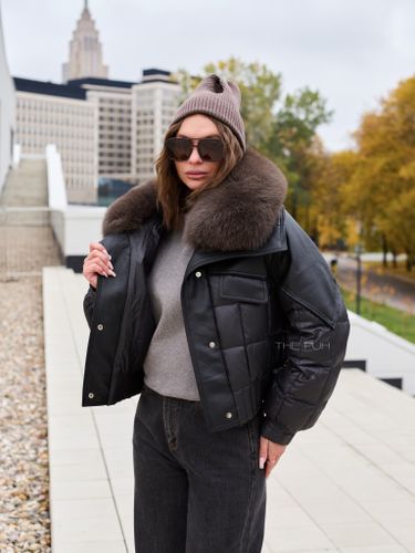 Комбинированный черный пуховик с коричневым мехом