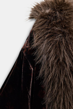 ZARA ПАЛЬТО ИЗ ВЕЛЬВЕТА С ПРИНТОМ И ЭФФЕКТОМ МЕХА, КОРИЧНЕВЫЙ