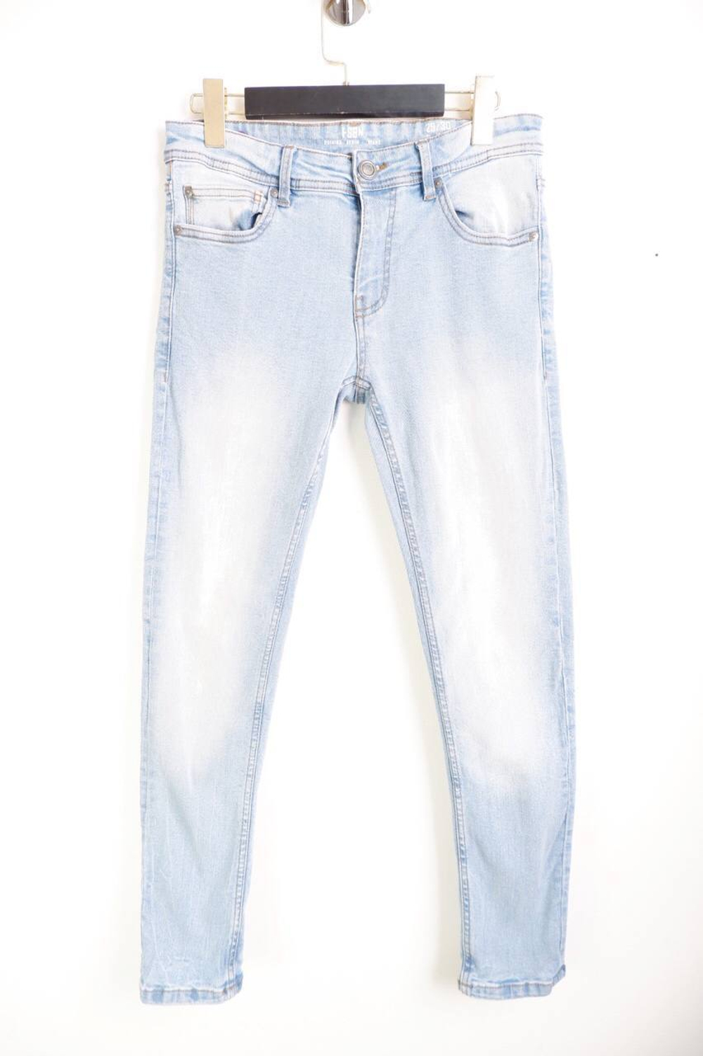 Джинсы светлого цвета, маркировка 29, визуально 44/46 размер