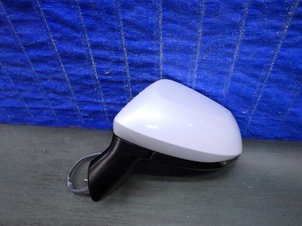 зеркало левое Toyota Corolla NRE211 214 2019