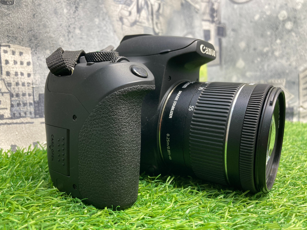 Canon EOS 850D kit 18-55mm IS STM 42.000 кадров
