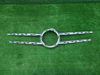 Накладка решетки радиатора Mercedes V W447 (14-нв)
