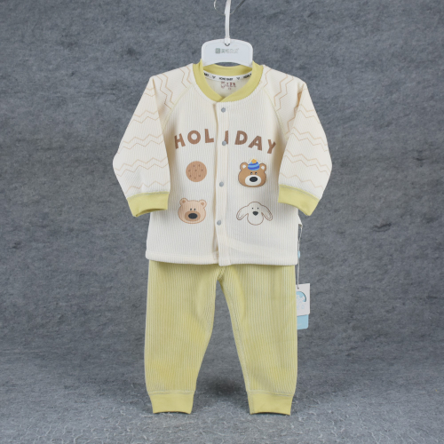 Детский костюм с воротником-стойкой