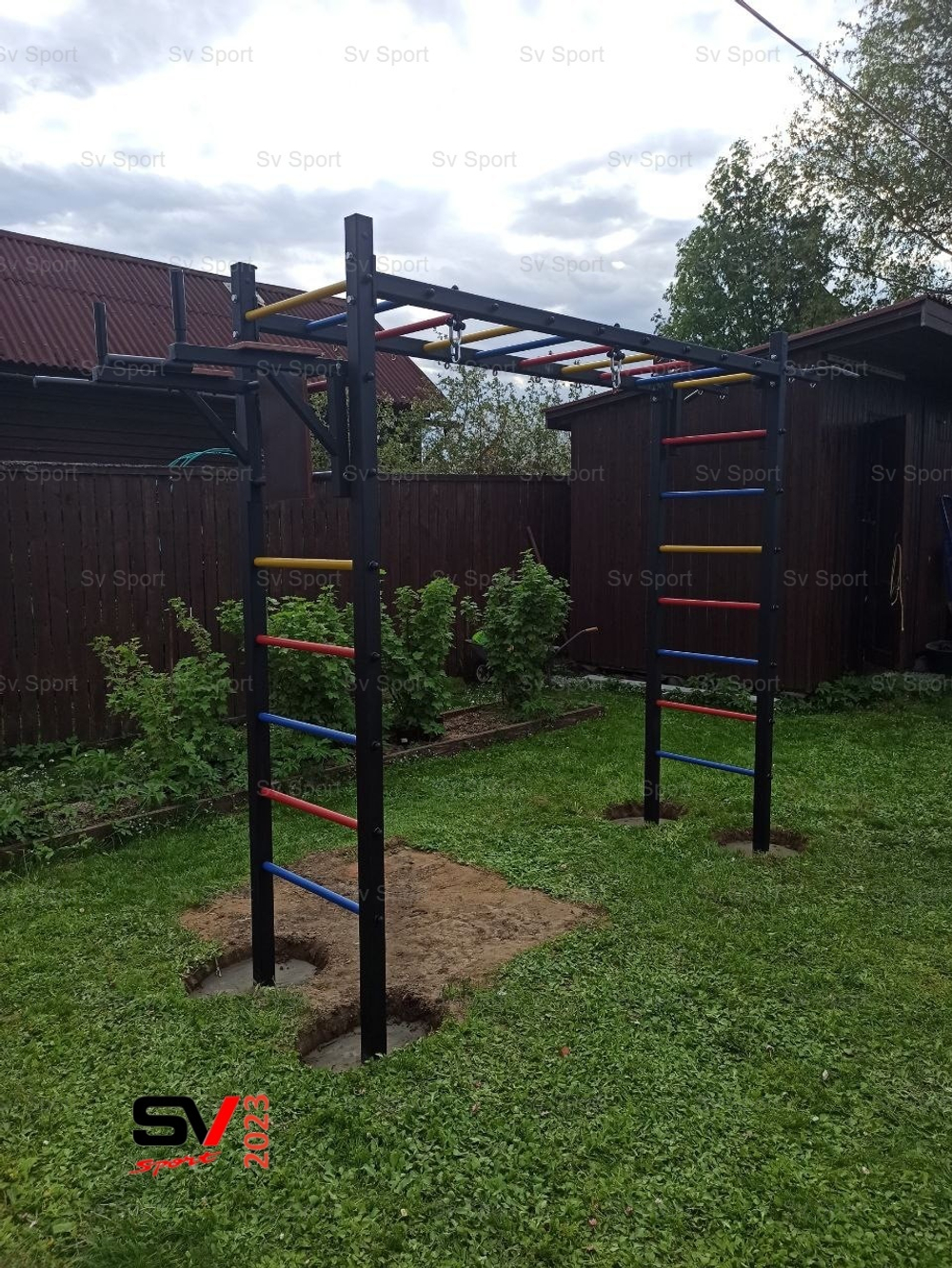 Монтаж уличной шведской стенки Sv Sport Рукоход (4 вертикальных столба)