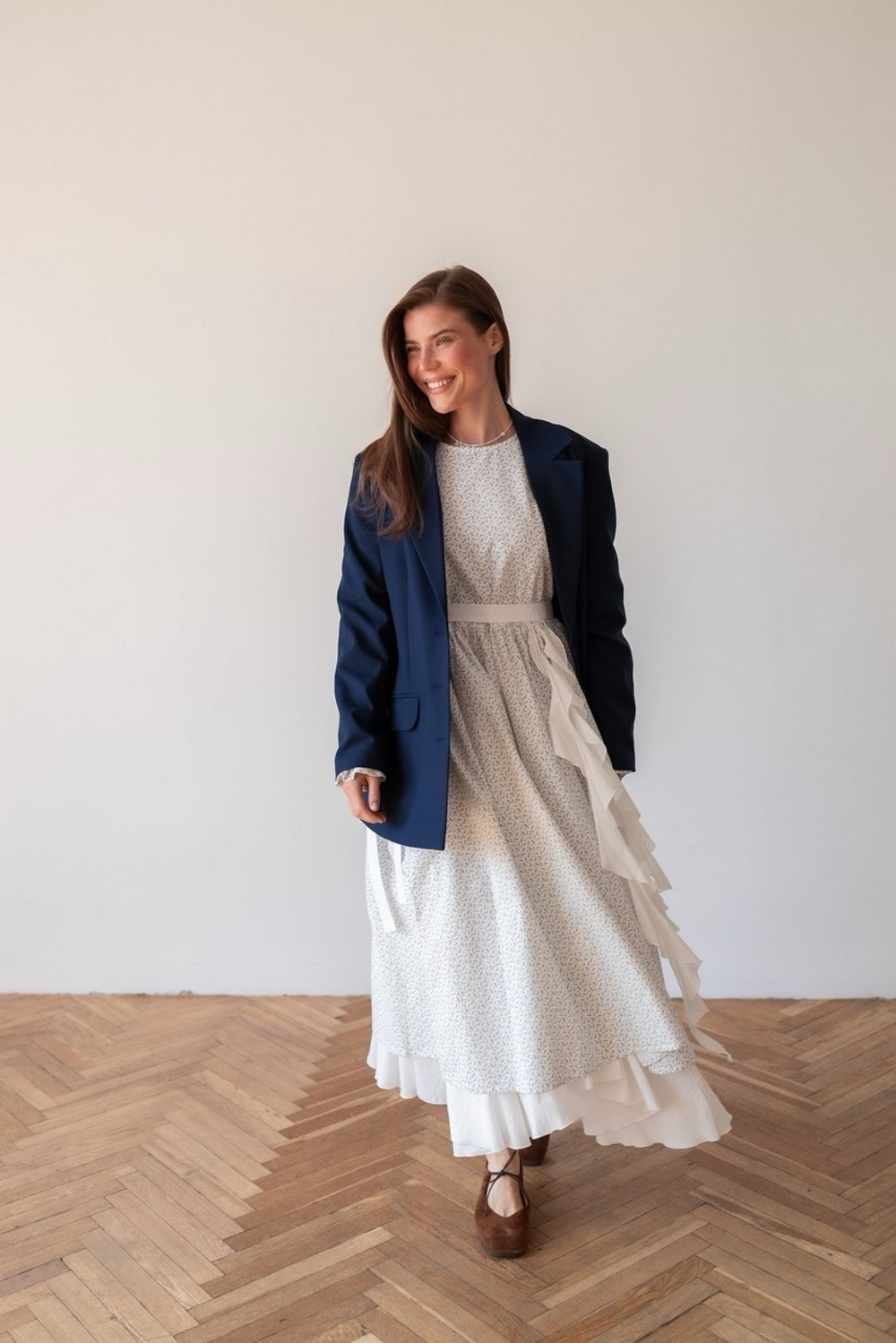 Платье Муза из фланели, Белый с нежными веточками