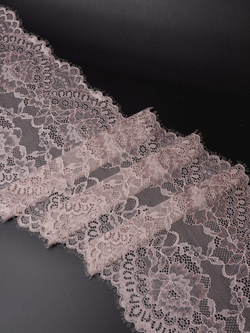 Кружево шантильи эластичное темно-пудровое ширина 22 см