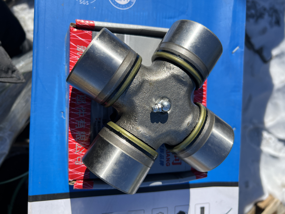 Крестовина 57/152 AZ6204100031