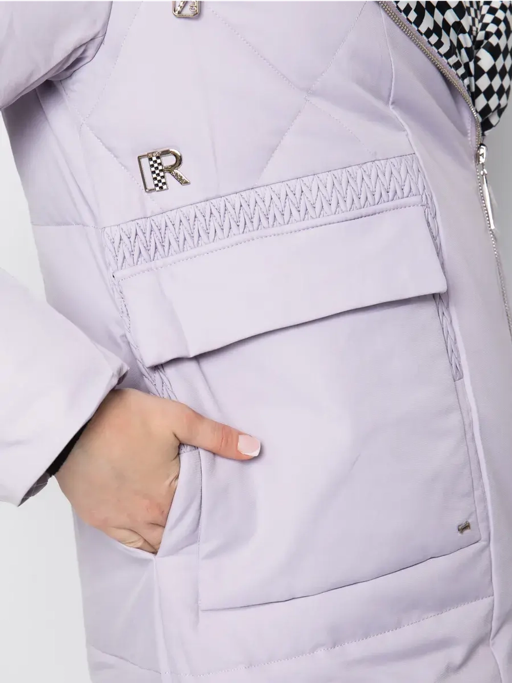 Куртка зимняя удлиненная с капюшоном