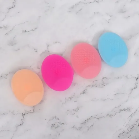 Щётка для умывания «Овал» на присоске, 6,3 см, цвет МИКС