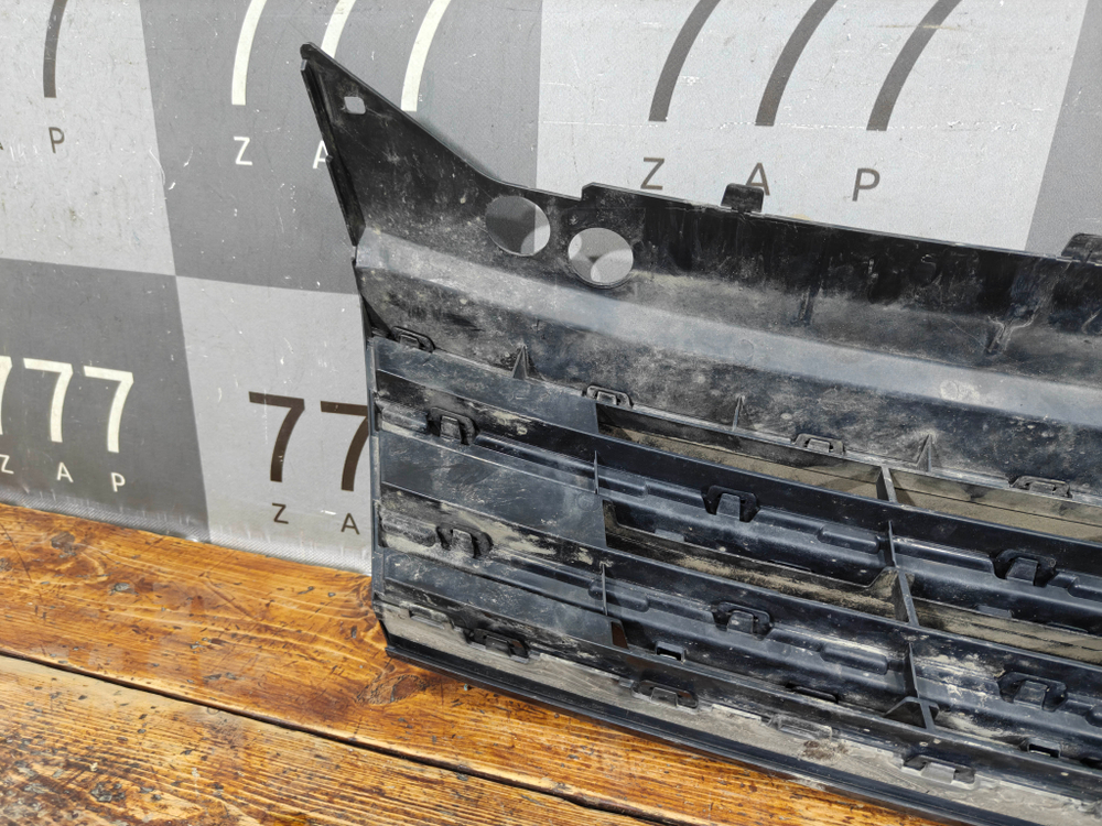 Решетка радиатора Volkswagen Tiguan 2 16-20 Б/У Оригинал 5NA853651BZLL