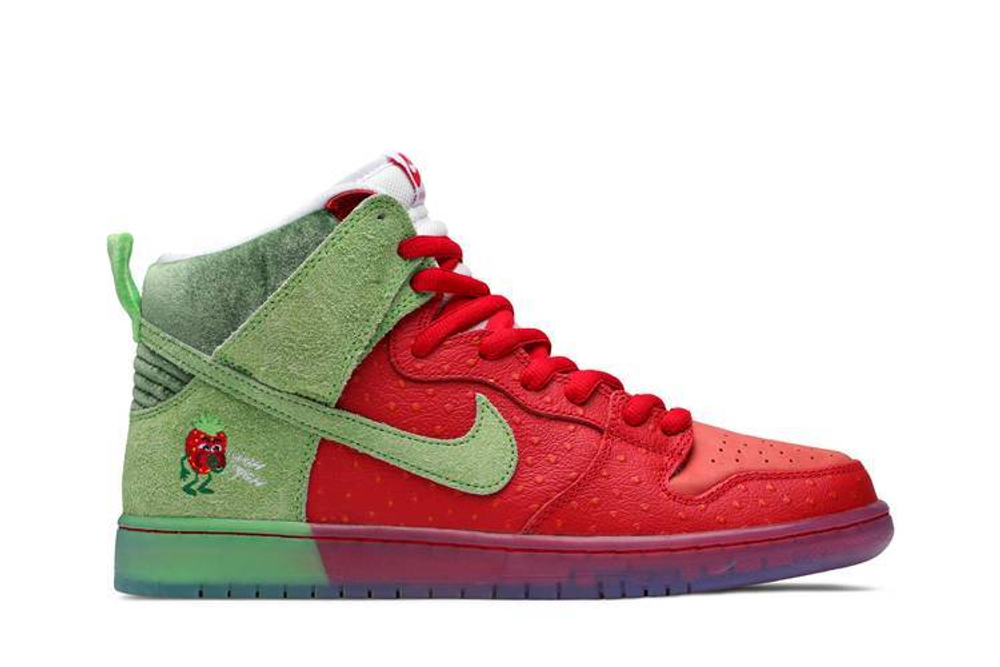 Кроссовки Nike Dunk Sb Pro Qs "Strawberry Cough"