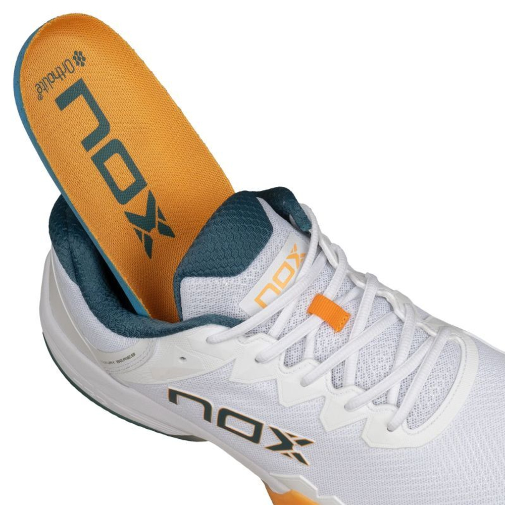 Мужские кросовки для Padel NOX ML10 Hexa - white/apricot