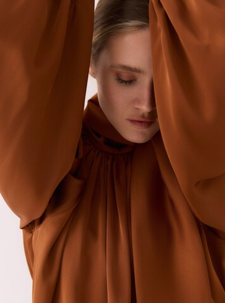 Блуза из шелка, цвет коричневый