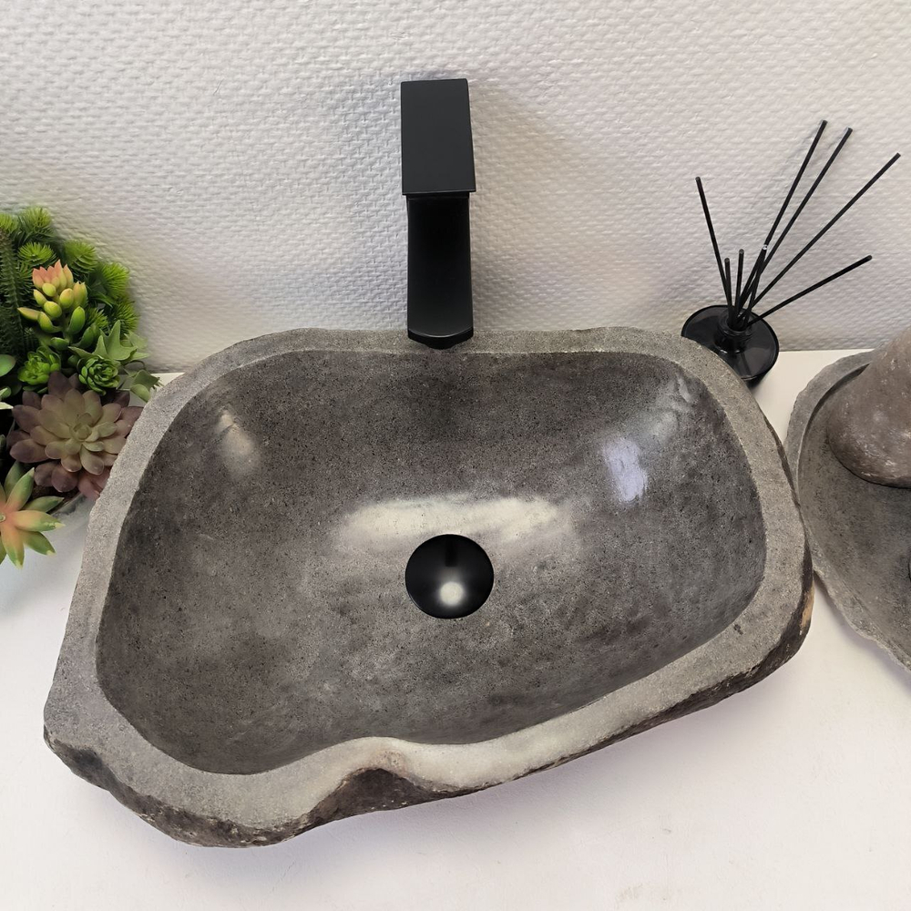 Раковина из речного камня RS63304 (47*34*15) 0122