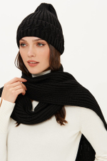 8425 Шапка женская (черный)