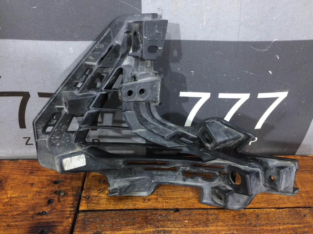 Решетка переднего бампера левая Hyundai Sonata 8 (DN8) 19-нв Б/У Оригинал 865C1L1080