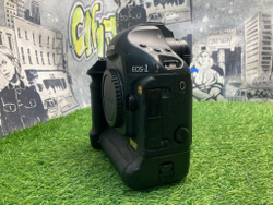 Canon EOS-1 Ds Mark III