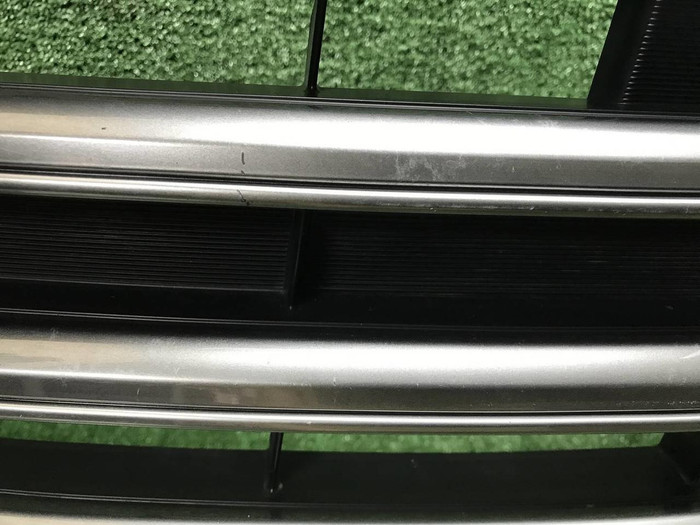 Решетка радиатора Lexus LX 3 (2015-2023)