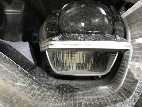 Битая Фара левая BMW 5er G30 (17-20) Adaptive LED