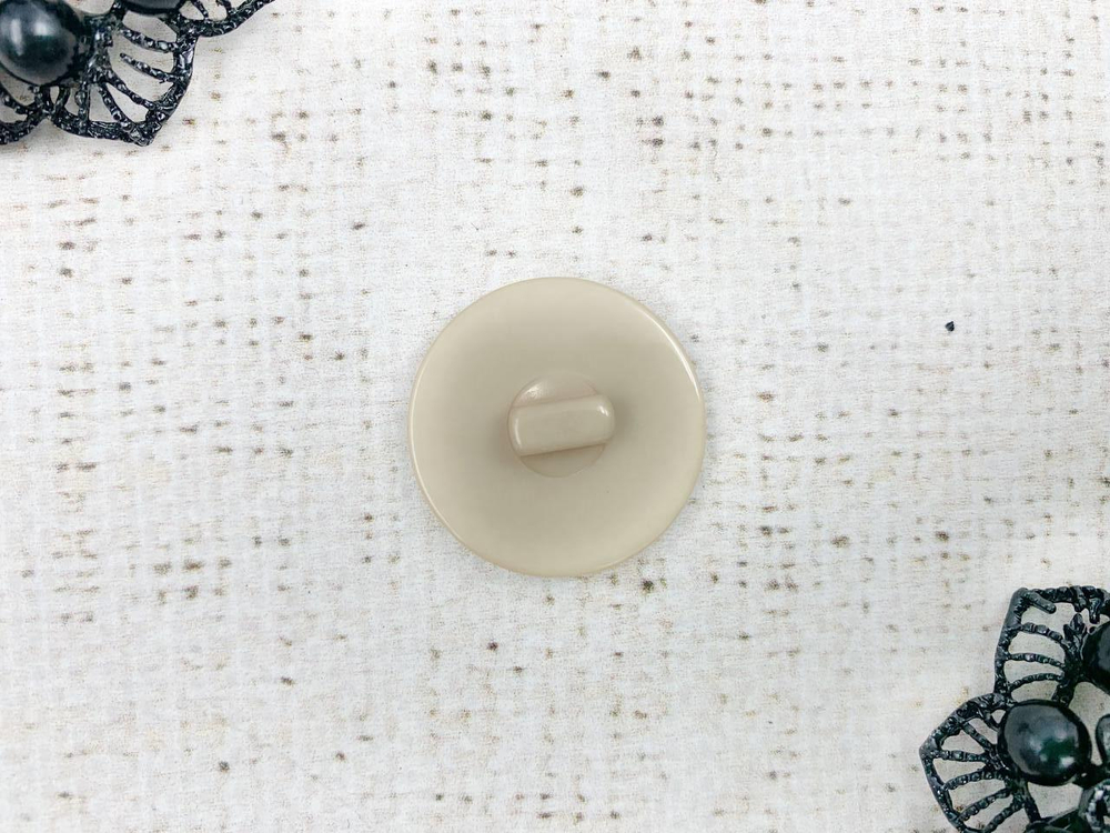 Пуговицы костюмные, d 2,8 см, кремовый