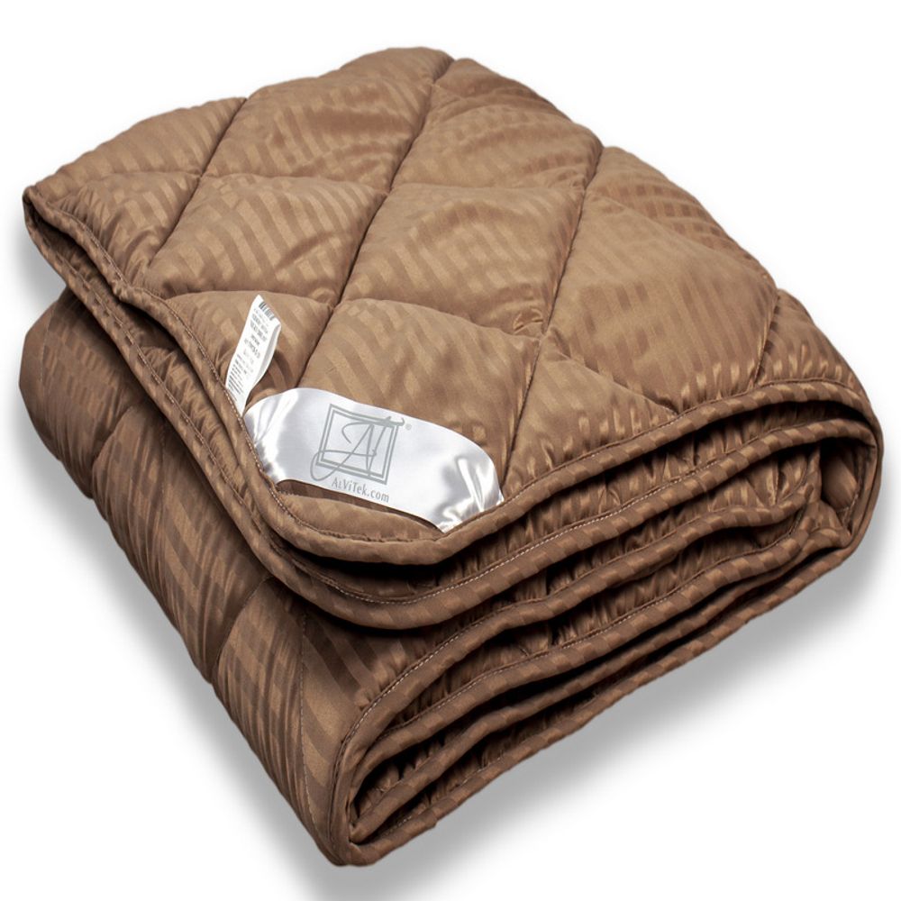 Одеяло "АВТ. SILKY DREAM" лёгкое, плотность 200 г/м2, микрофибра, цвет шоколад, Россия.