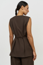 Жилет удлиненный