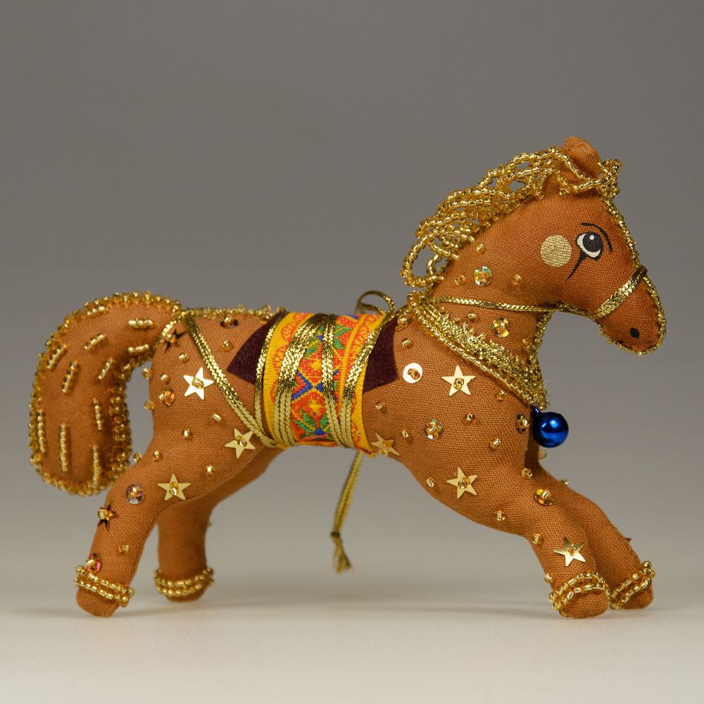 Бисерная ёлочная игрушка Лошадка №2
