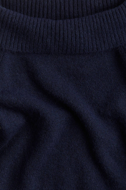 H&M Свитер с открытыми плечами, темно-синий