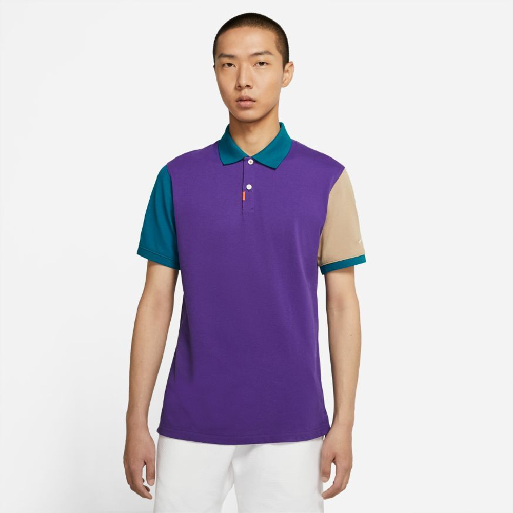 Мужское теннисное поло Nike Polo Slim-Fit SS - court purple /green abyss/параchute beige