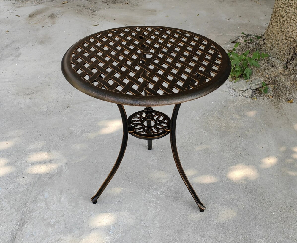 Стол кофейный из литого алюминия Harbin 60