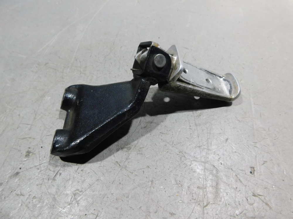 Подножка водительская левая Yamaha V-Max 1200 022872