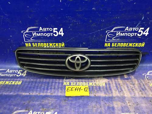 Решетка радиатора TOYOTA COROLLA 1999
