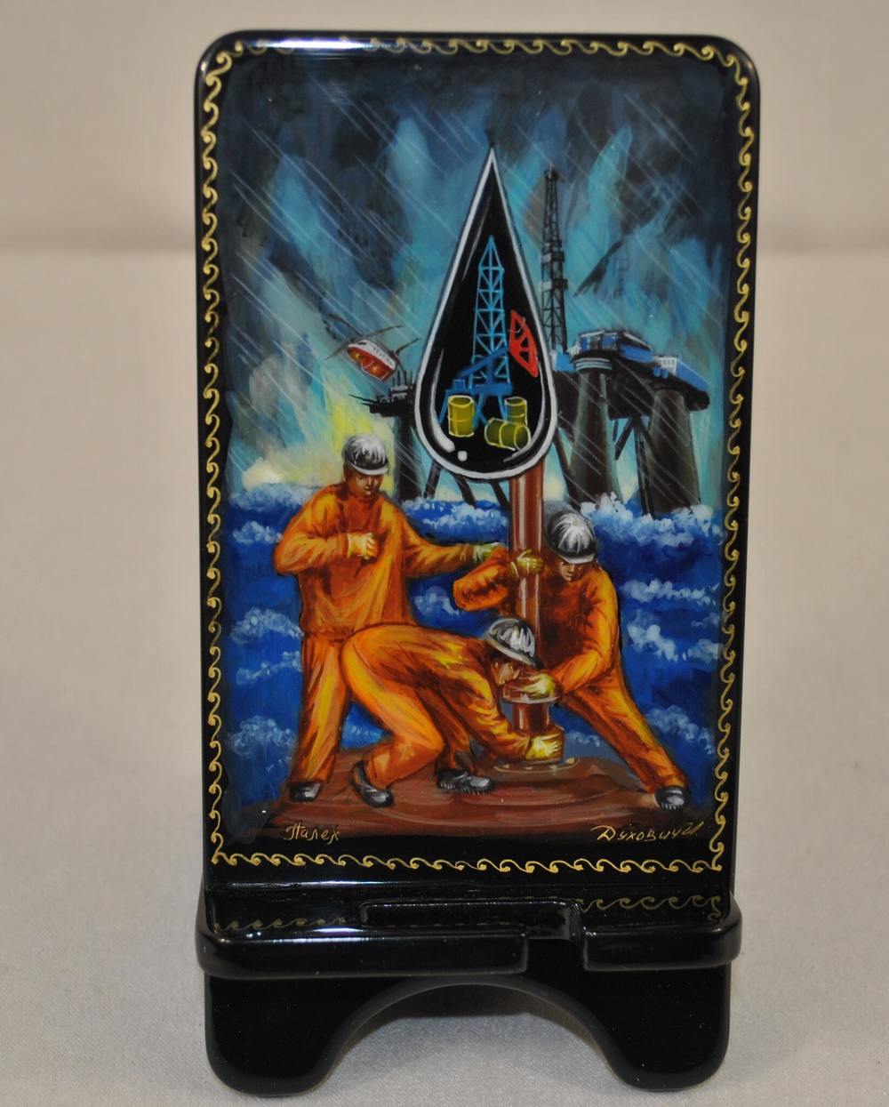 Сувенирная подставка для телефона с ручной росписью Палех "Нефтяники"