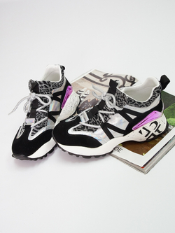 Кроссовки женские демисезонные