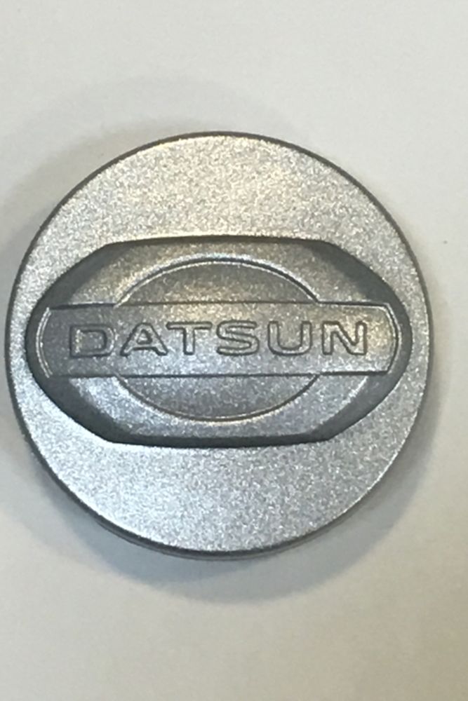 Колпачок ступицы литого диска Datsun