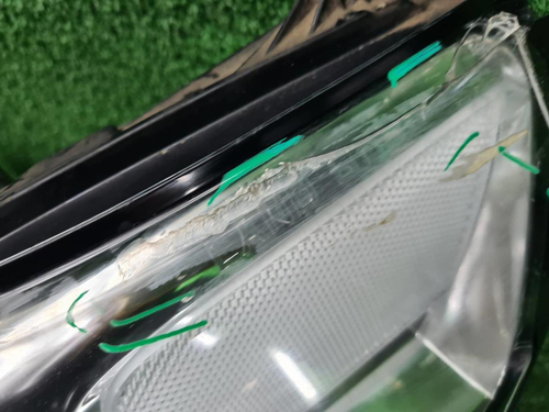 Битая Фара левая Toyota Land Cruiser 200 15-21 LED