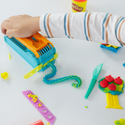 Play-Doh - Ciastolina Веселая фабрика 3 тюбика + аксессуары F8805 / артикул   F8805  / GTIN 5010996204646