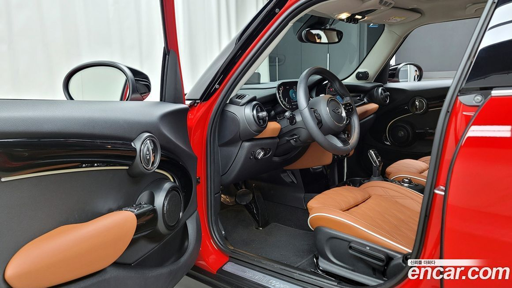 Mini Cooper S 5 даерей Classic (07.2023)