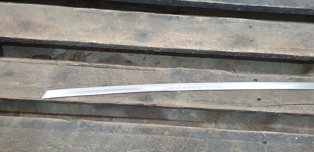 Молдинг двери задней правой Mercedes GLC (X253) 15-нв Б/У Оригинал A2537350282