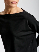 Лонгслив с широким вырезом лодочка черный