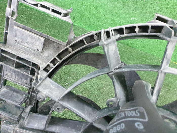 Диффузор с вентилятором Jaguar F-PACE (2016-н.в.)