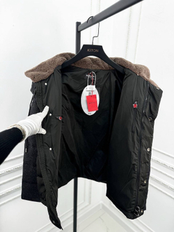 Пуховик Kiton