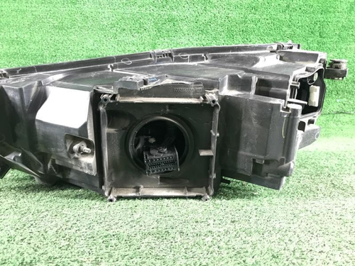 Фара правая Audi Q5 2 80A (2017-2020) LED