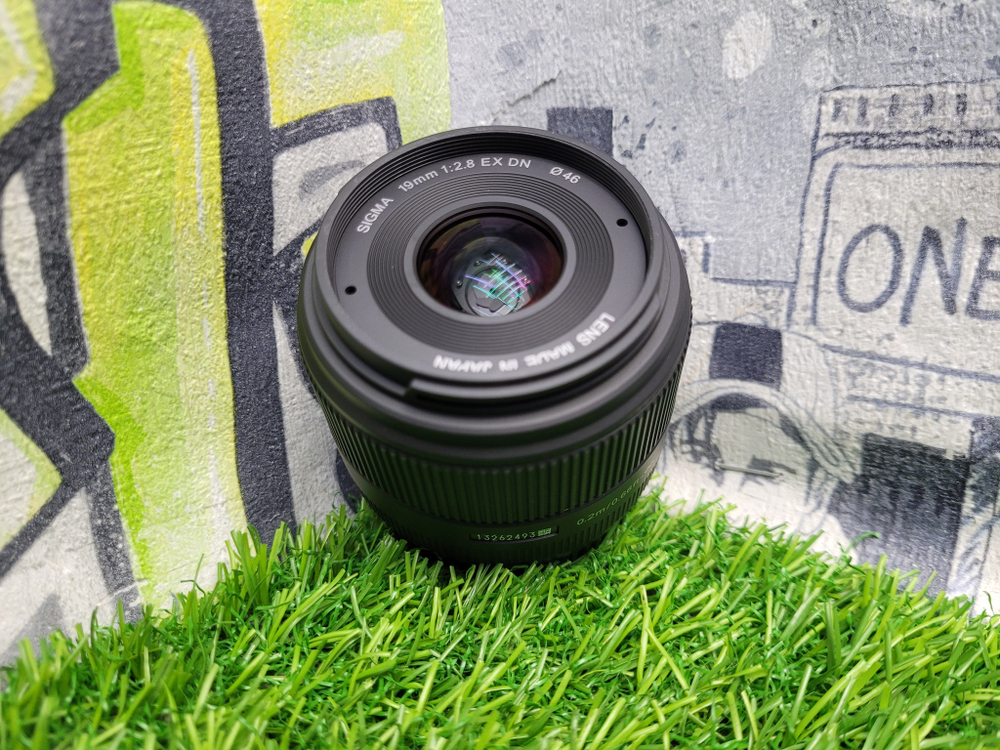 Объектив Sigma AF 19mm f/2.8 EX DN Sony E