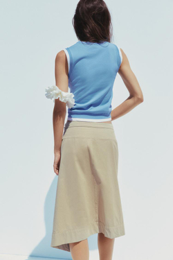 ZARA ТРИКОТАЖНЫЙ ТОП С ДВУХСЛОЙНЫМИ ДЕТАЛЯМИ, СИНИЙ